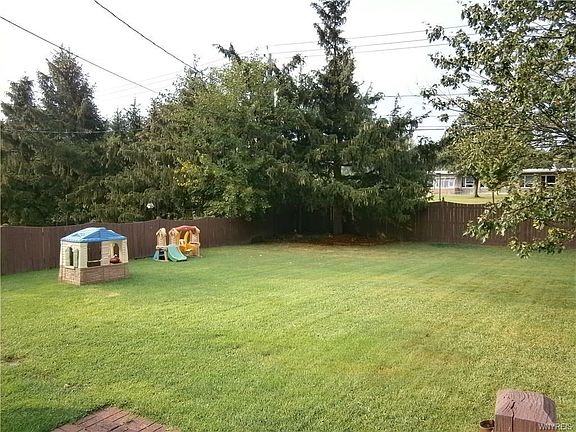 4th image of 94 Countryside Ln
