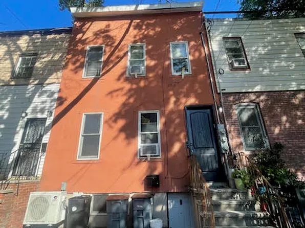 543 East New York Avenue image 1 of 6