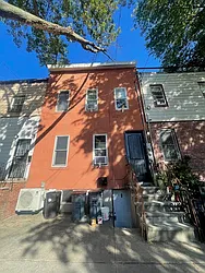 543 East New York Avenue