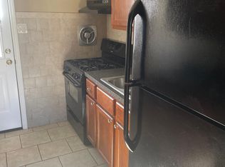 130 Old Ballwin Rd APT B, Ballwin, MO 63021