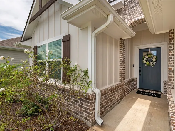 1934 Cambria Dr, Bryan, TX 77807