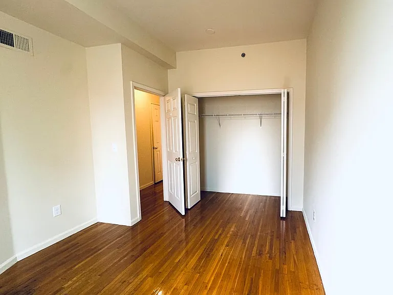 214 Warren St #4B — Photo 11