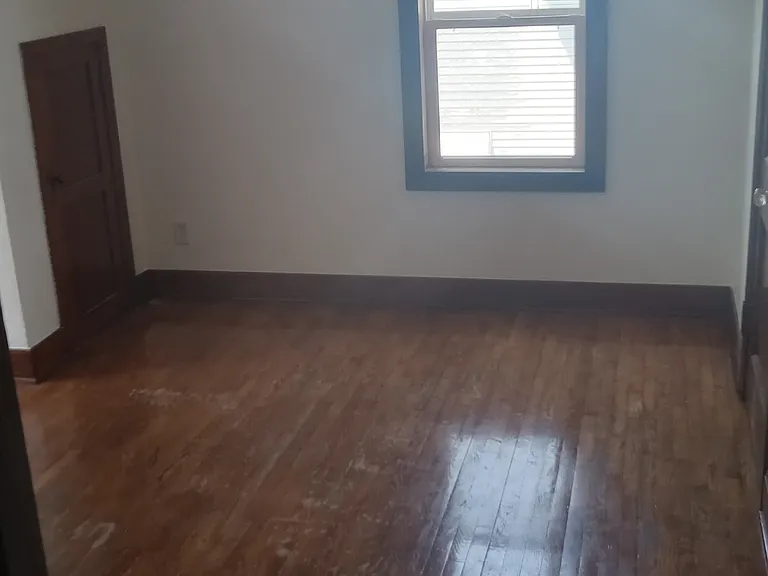 3031 Losey Blvd S — Photo 8