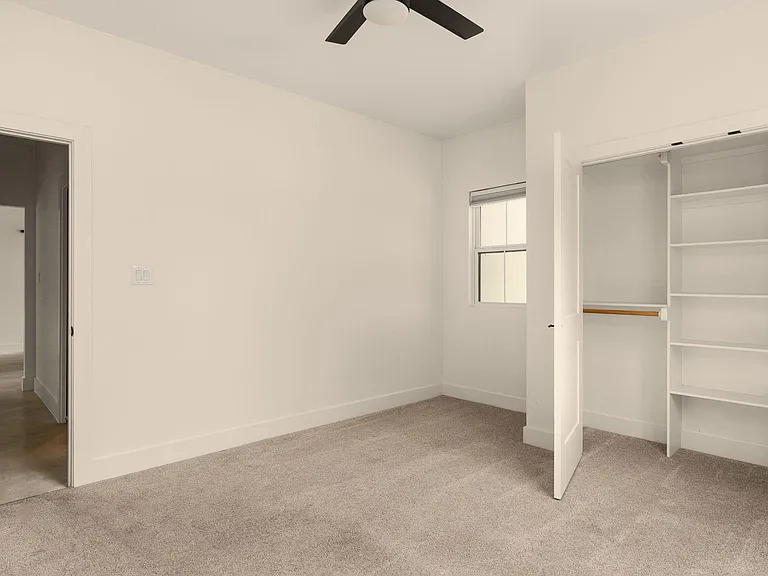402 E Ash Dr — Photo 26