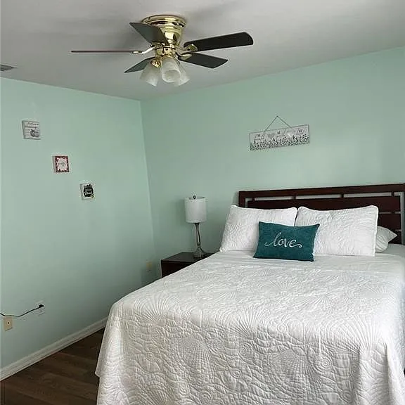 1316 Villaway W — Photo 13