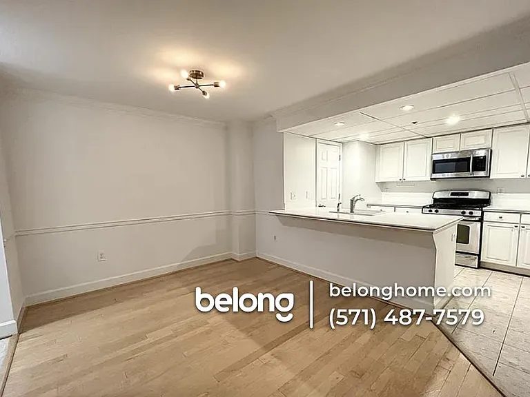 1276 N Wayne St #721 — Photo 4