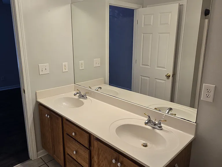 342 Lee And Gordon Mill Rd #FRONT — Photo 10