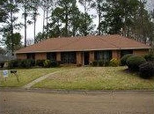 840 Winthrop Cir, Jackson, MS 39206