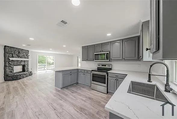 238 Briar Oaks Dr — Photo 4