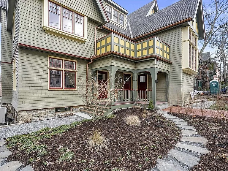 165 Winthrop Rd #D — Photo 39