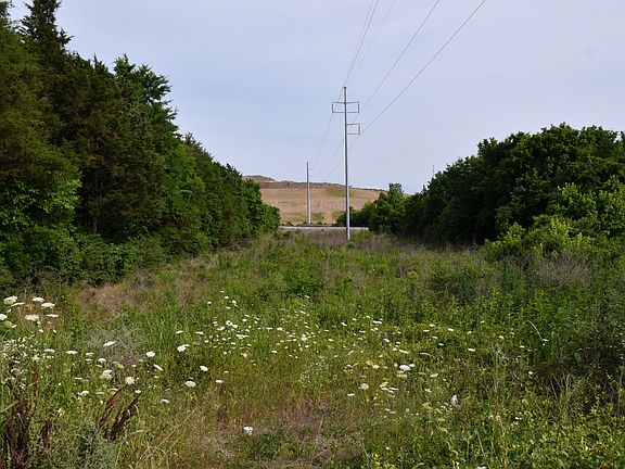 2nd image of 4511 Amy Lynn Dr