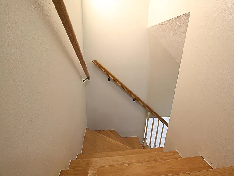 517 20th Ave — Photo 38