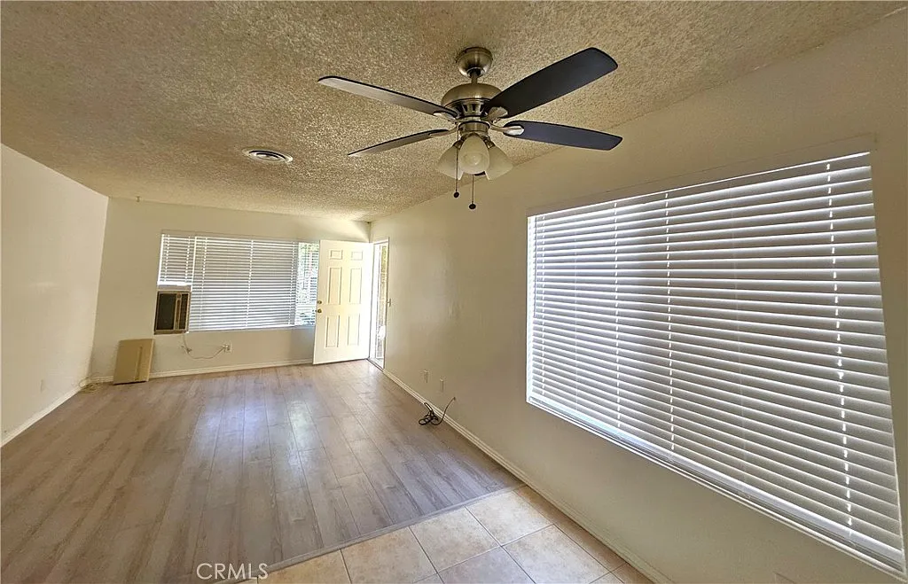2 bed, 973 sqft, $1,850 — Photo 2