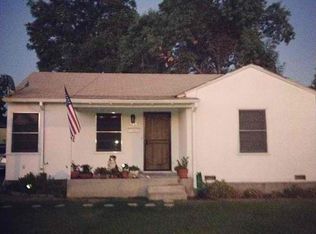 348 N Whitney Ave, Dinuba, CA 93618