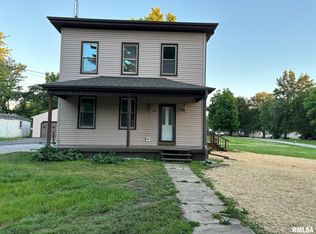 110 Jefferson St, Pawnee, IL 62558