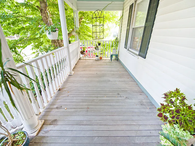 35 Pleasant St #1F — Photo 12
