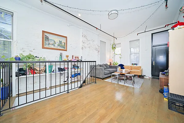 Rented by Living New York | media 7