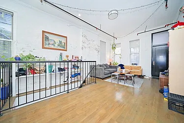 Rented by Living New York