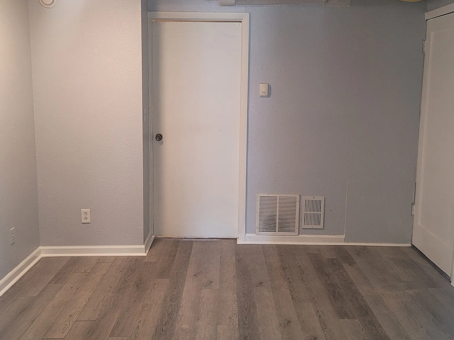 1 bed, 650 sqft, $1,100 — Photo 3