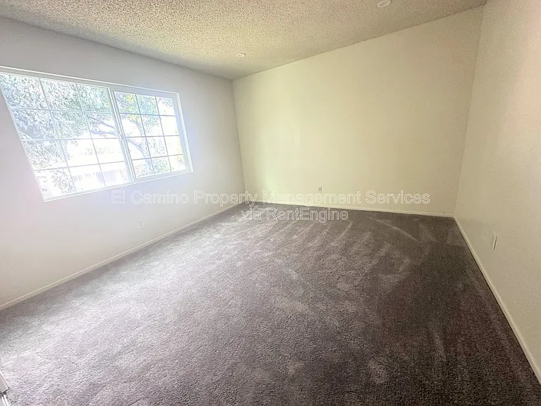 11140 Duncan Ave #A — Photo 8
