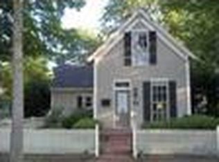 315 W Walnut St, Zionsville, IN 46077