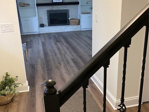 4th image of 189 Parsons Dr