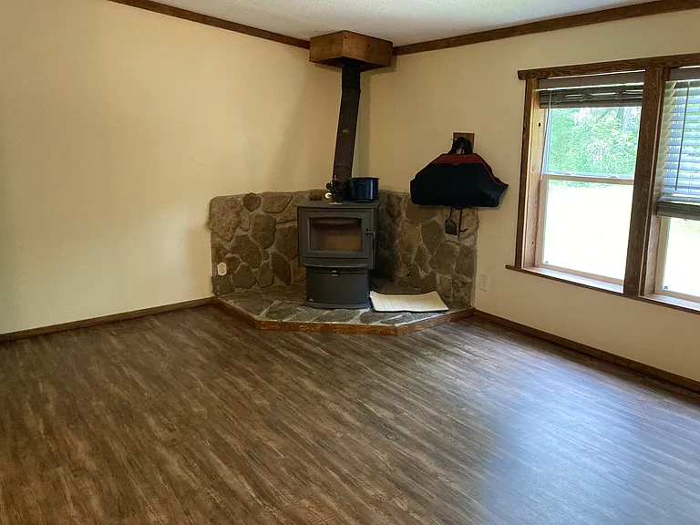 156 Brent Rd — Photo 10