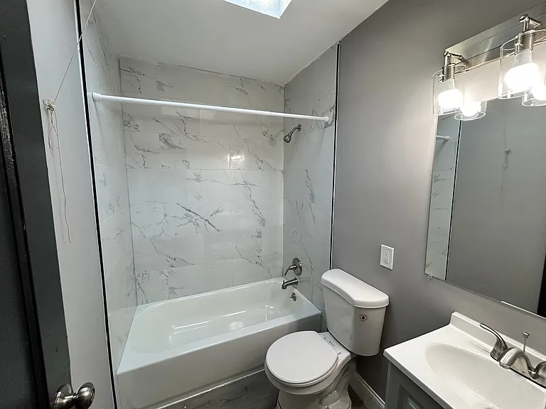 1503 Aldeney Ave — Photo 5