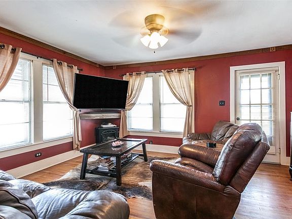 4th image of 2824 Lake Sharon Dr