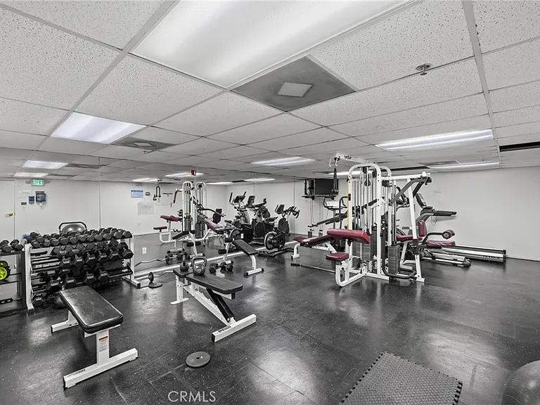 4501 Cedros Ave — Photo 39