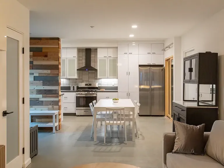 578 Hermes Ave #1 — Photo 3