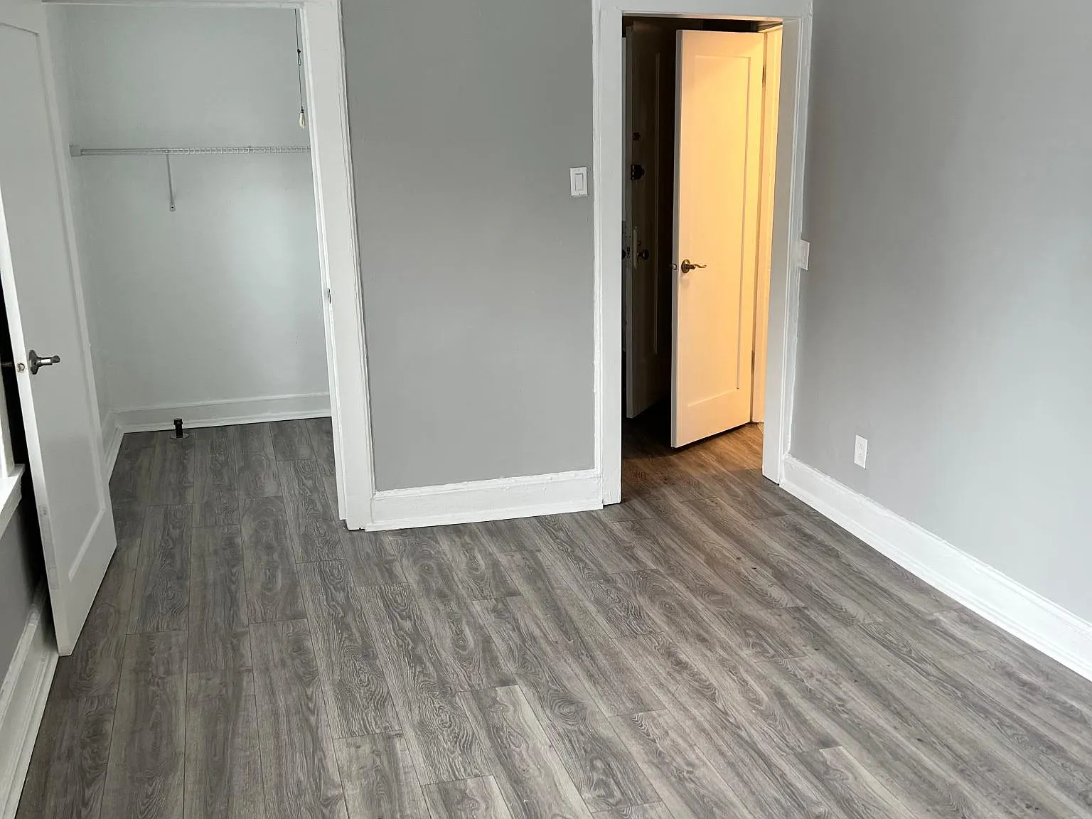 Studio, 450 sqft, $1,645 — Photo 2
