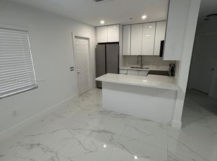 1901 NW 1st Ter, Miami, FL 33125