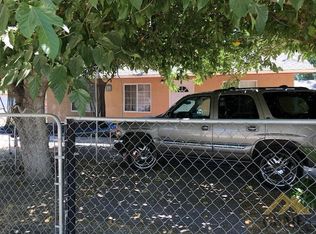 18490 Bayless Ave, Shafter, CA 93263