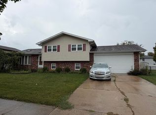 1325 W 75th Pl, Merrillville, IN 46410