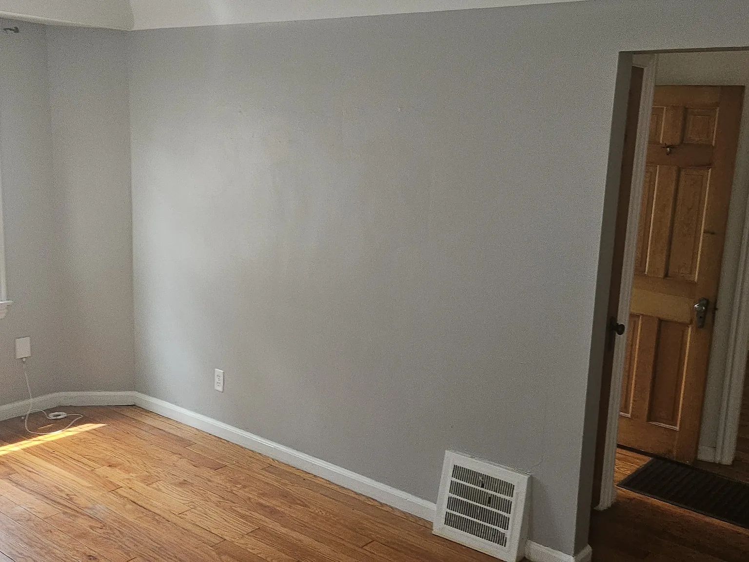 2714 Elmwood Street — Photo 3