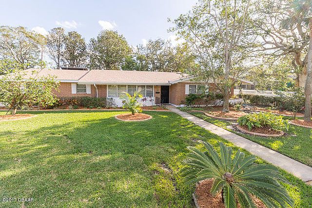 1st image of 28 Woodhaven Cir