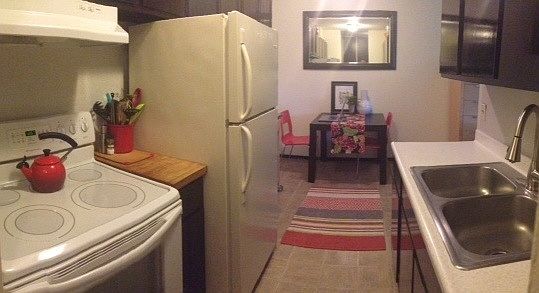 3rd image of 2616 Harriet Ave APT 302