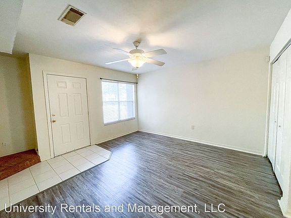 3rd image of 120 NW 8th St Unit 120-4