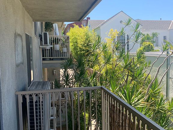 3rd image of 646 Maltman Ave #6