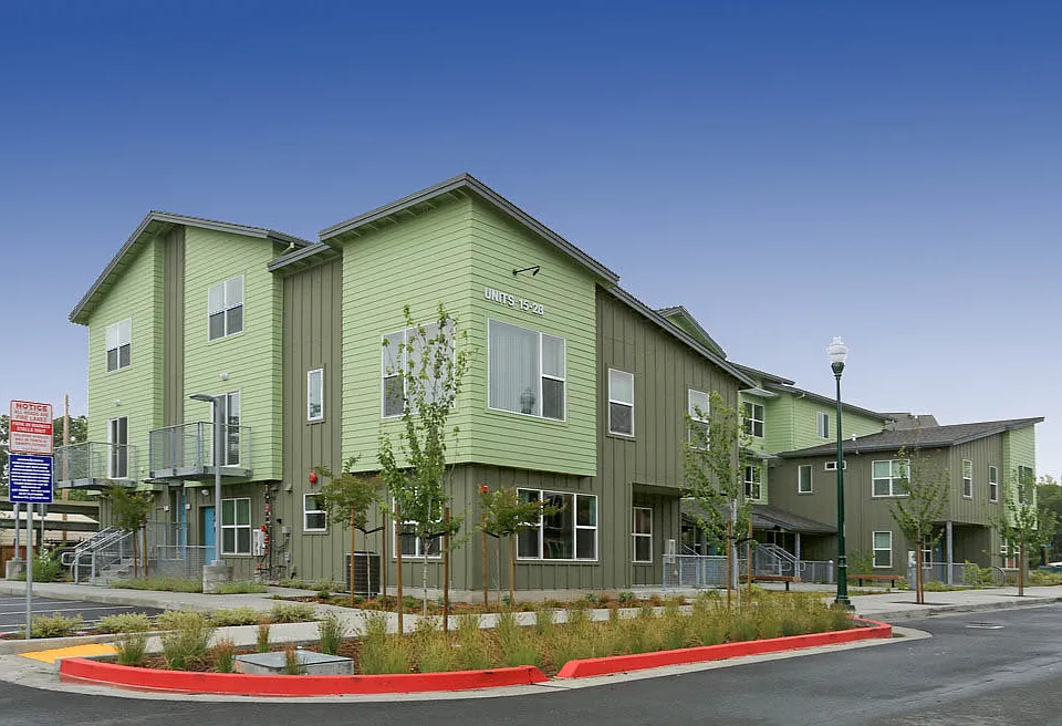 Esposti Park Apartments
