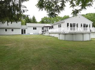 127 Skunk Hill Rd, Hope Valley, RI 02832