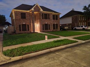 6902 Trimstone Dr, Pasadena, TX 77505