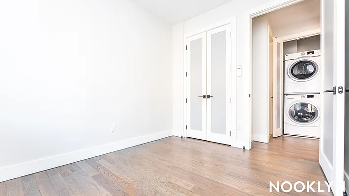 Rented by Nooklyn NYC LLC | media 25