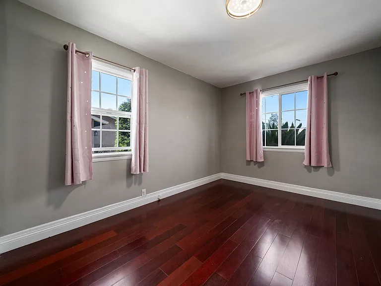 9310 Danby Ave — Photo 22
