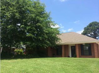 2545 S Cobb Loop Rd, Millbrook, AL 36054