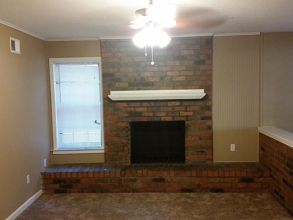2nd image of 4087 Longhollow Dr