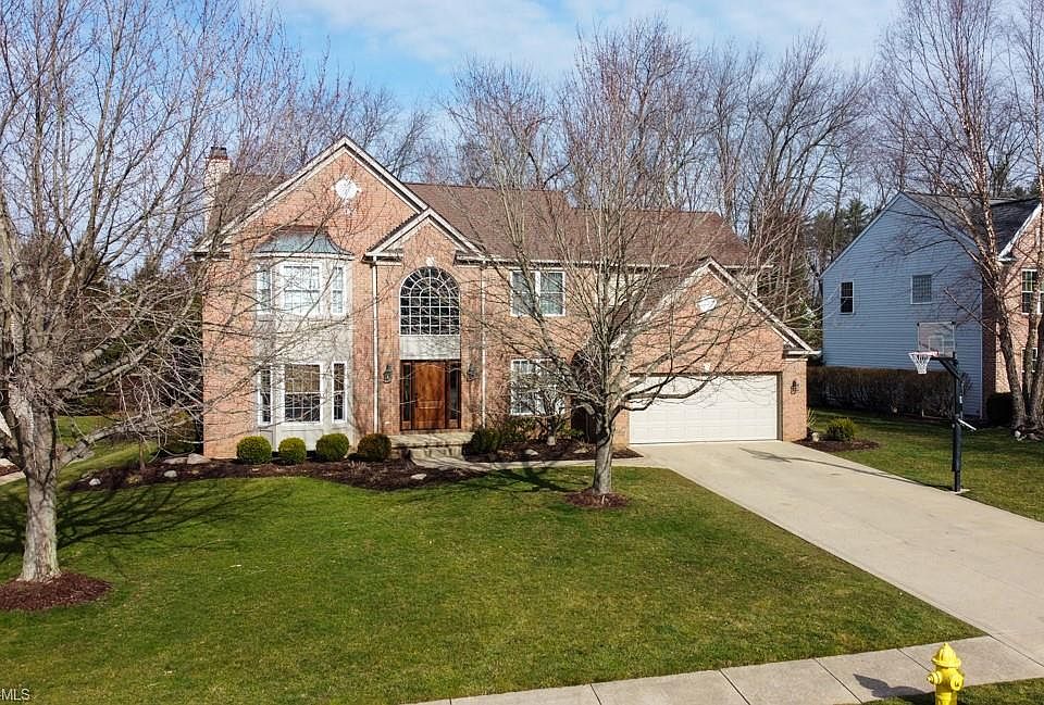 1st image of 4327 Oakmont Dr