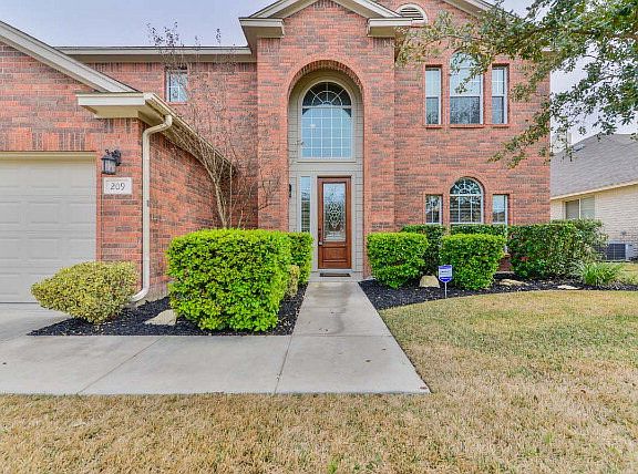 2nd image of 209 Royal Troon Dr