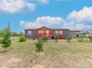 828 County Road 2863, Bigfoot, TX 78005